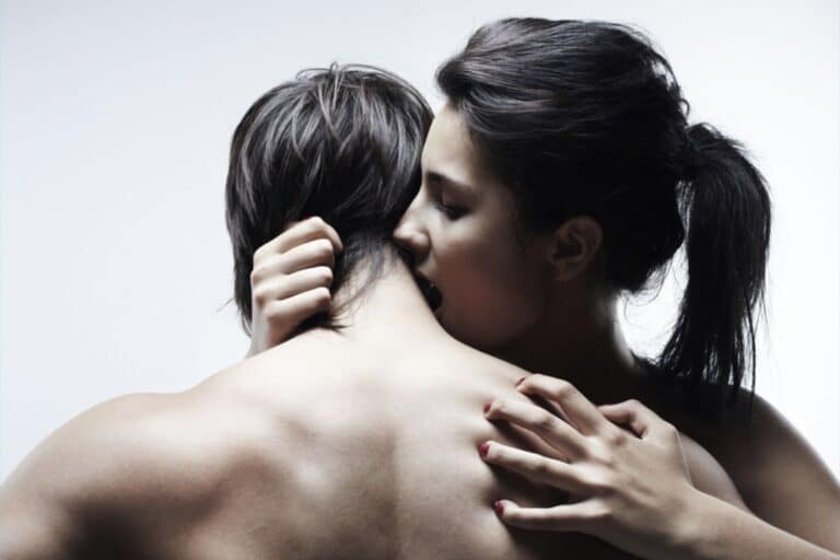 Ερωτογενείς ζώνες άνδρας: Aσυνήθιστα σημεία για την μέγιστη ευχαρίστησή του