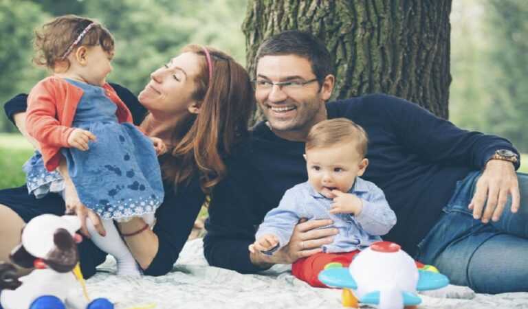 Ανθρώπινη Αναπαραγωγή: Μελέτη ποσοτικοποιεί τις μακροπρόθεσμες τάσεις στην ατεκνία και τη θεραπεία υπογονιμότητας