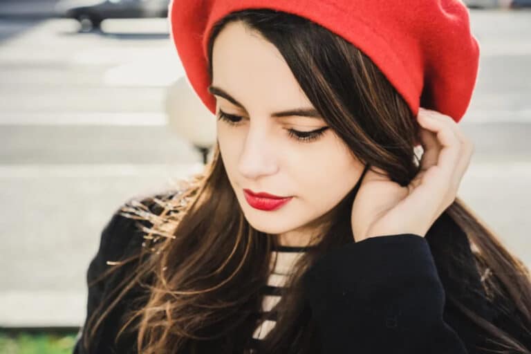 Μακιγιάζ: Επιλέξτε το ρουζ που ταιριάζει στην επιδερμίδα σας