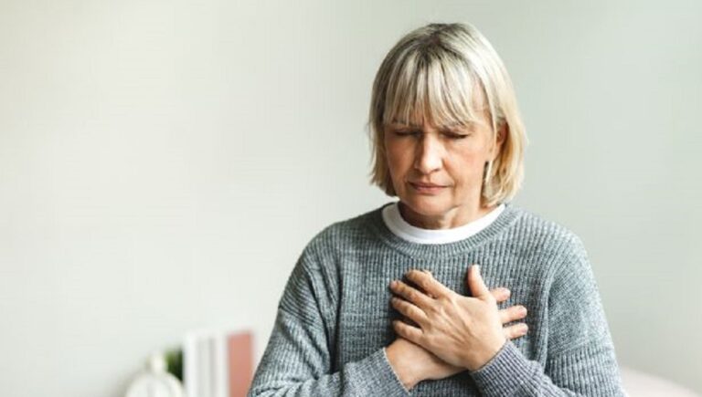 Καρδιά Κίνδυνοι: Ειδικά συμπτώματα ανάλογα με το φύλο πριν από επικείμενη καρδιακή ανακοπή