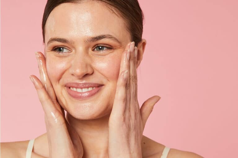 Μακιγιάζ: Πώς μπορεί να διαρκέσει το μακιγιάζ όλη μέρα;