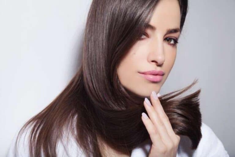 Κόκκινα κρεμμύδια: Μια ρουτίνα περιποίησης μαλλιών που πρέπει να υιοθετήσεις