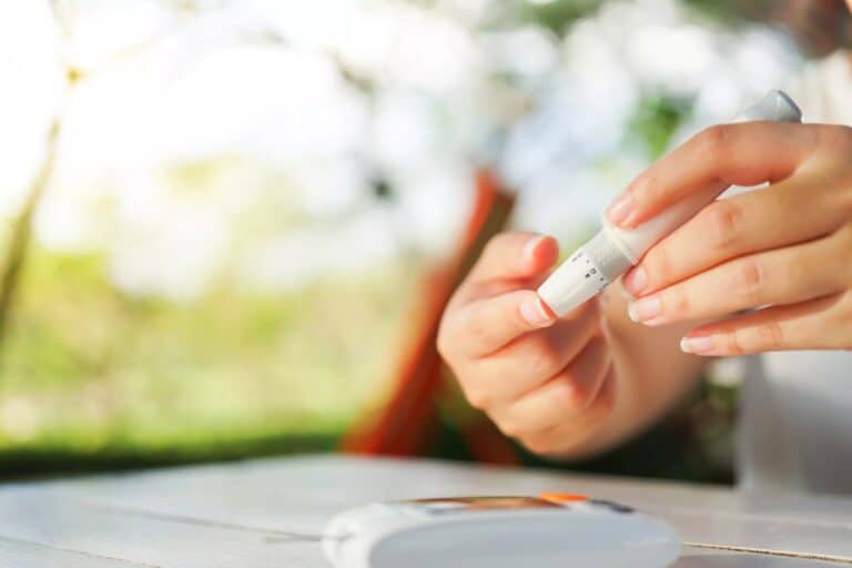 Υπογλυκαιμία χωρίς διαβήτη: Πώς προκαλείται η μη διαβητική υπογλυκαιμία;