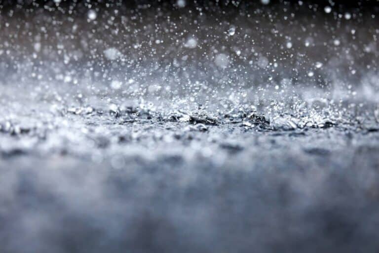 Καιρός 5/9: Έντονα καιρικά φαινόμενα και πτώση της θερμοκρασίας