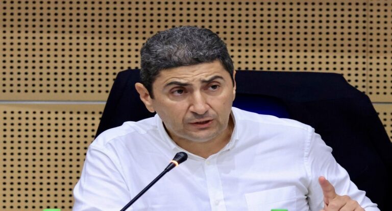 Αυγενάκης: Δωρεάν οι μελέτες για τις νέες κτηνοτροφικές εγκαταστάσεις στη Θεσσαλία