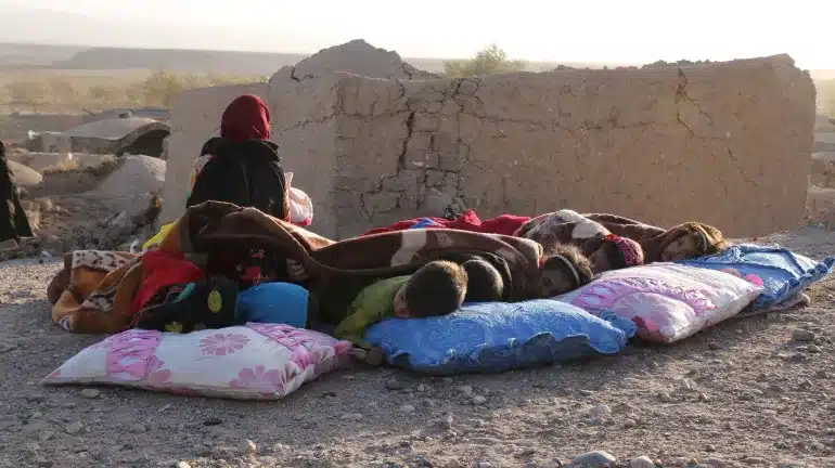 seismos afganistan nekroi