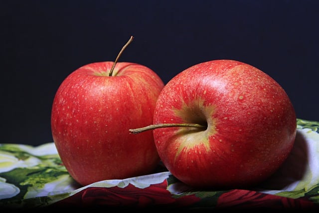 apples 1506119 640