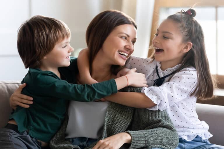 Single mom: Συμβουλές αυτοφροντίδας για εργένισσες μαμάδες