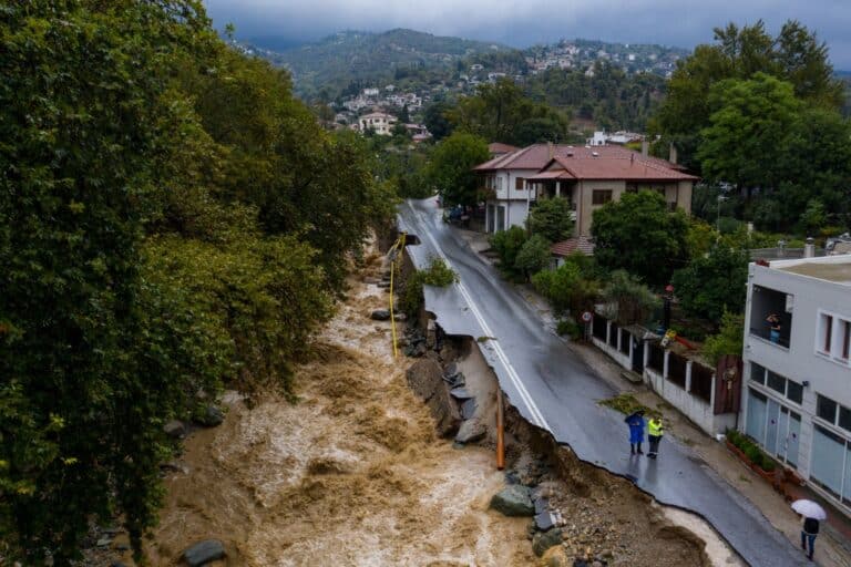 Πλημμυροπαθείς: Νέες πληρωμές πρώτης αρωγής στους πληγέντες