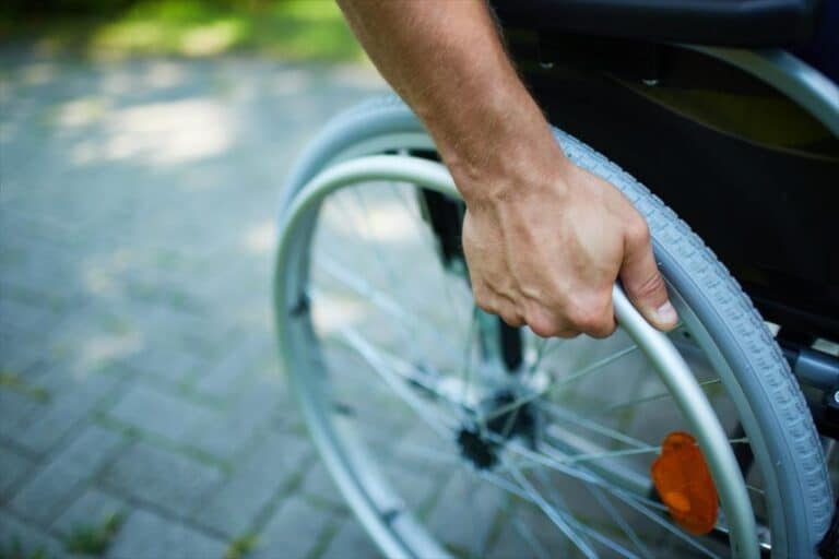 ΑμεΑ: Η σημασία της υπεράσπισης της αναπηρίας στη διαμόρφωση της δημόσιας πολιτικής και γνώμης