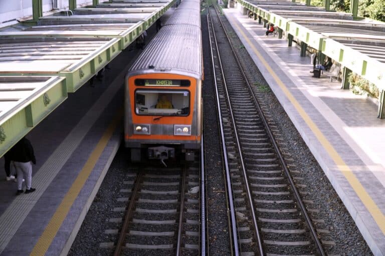 ΜΜΜ: Πώς λειτουργούν σήμερα Παραμονή της Πρωτοχρονιάς;