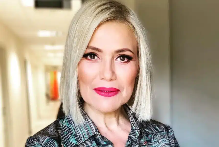 mixail konstantina