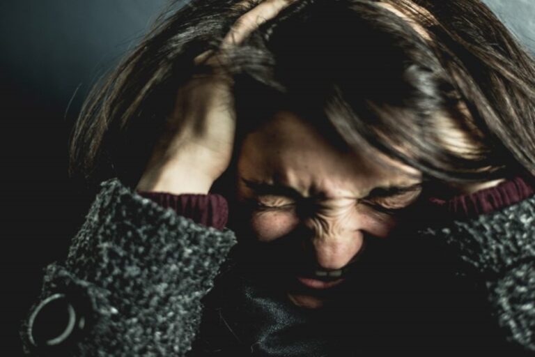 5 συμβουλές για να μειώσετε τις κρίσεις πανικού
