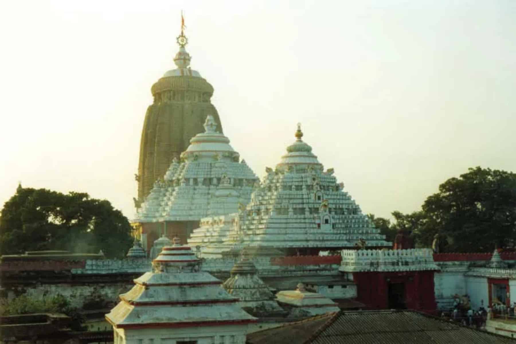 jagannatha temple puri odisha india