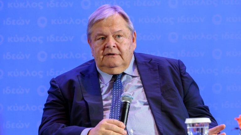 * Ευάγγελος Βενιζέλος: Προειδοποίηση για πολιτική αστάθεια και θεσμικές πιέσεις