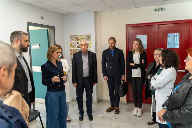 Δημιουργία Πολυδύναμου Περιφερειακού Ιατρείου στην Πετρούπολη – Επίσκεψη Αγαπηδάκη με τις ΚΟΜΥ
