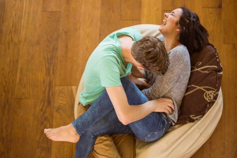 Τεμπέλικα ζευγάρια – Πώς να απολαμβάνετε το σεξ με μηδενική προσπάθεια