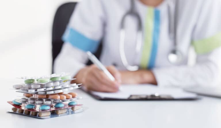 Παράνομες και εικονικές συνταγογραφήσεις: Ο ΕΟΠΥΥ εντόπισε το κύκλωμα και παρέδωσε την υπόθεση στις αρχές