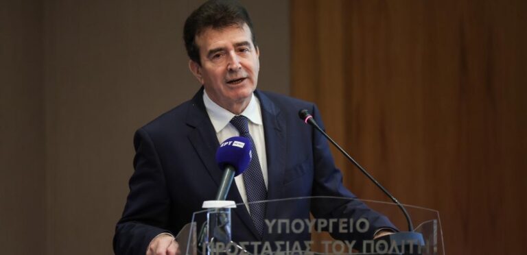 Χρυσοχοΐδης για αγροτικές κινητοποιήσεις: «Η ΕΛΑΣ δεν χρησιμοποιεί πλαστικές σφαίρες – Σταματήστε τη διασπορά ψευδών ειδήσεων»