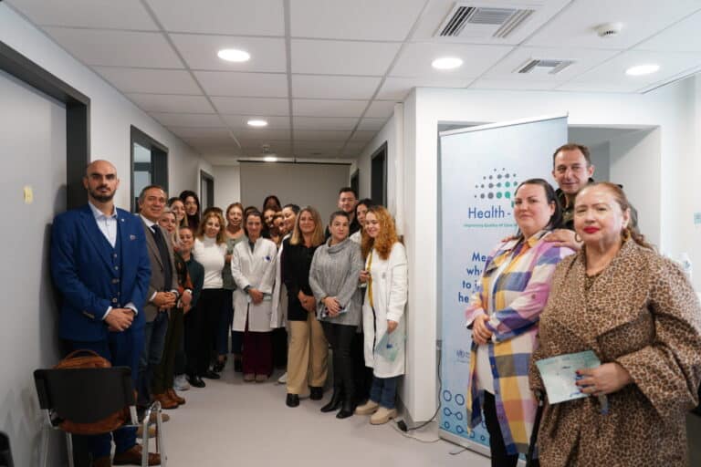 Οι επαγγελματίες υγείας “αγκαλιάζουν” το Health-IQ: Ολοκληρώθηκαν οι ενημερωτικές δράσεις στα Κέντρα Υγείας Αττικής