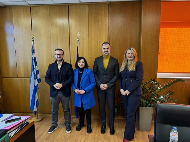 Στο επίκεντρο οι ασθενείς και οι κλινικές μελέτες στη συνάντηση ΕΟΦ – Ένωσης Ασθενών Ελλάδας