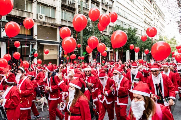 Athens Santa Run 2025: Η Αθήνα ντύνεται στα κόκκινα και αλλάζει ρυθμούς
