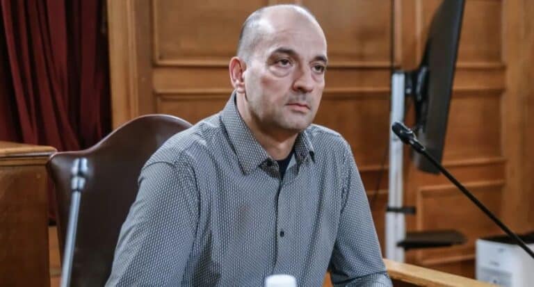 ΟΠΕΚΕΠΕ: Η Εξεταστική σε κλίμα έντασης – Πολυτελή αυτοκίνητα, καταγγελίες και πολιτικές αντιπαραθέσεις