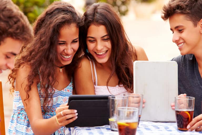 Τεχνολογία και σεξουαλικότητα: Πώς οι ψηφιακές συνήθειες διαμορφώνουν την εμπειρία μας