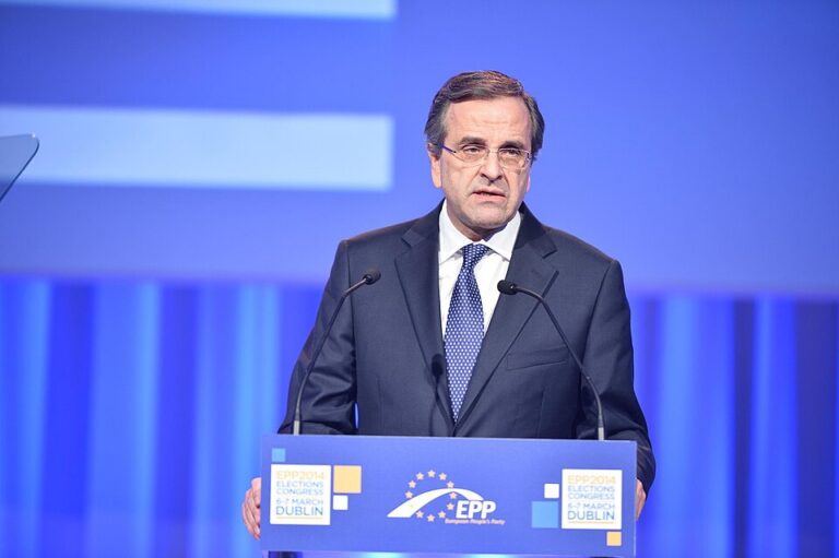 Σαμαράς ασκεί κριτική στην κυβέρνηση για την εφαρμογή του διεθνούς δικαίου