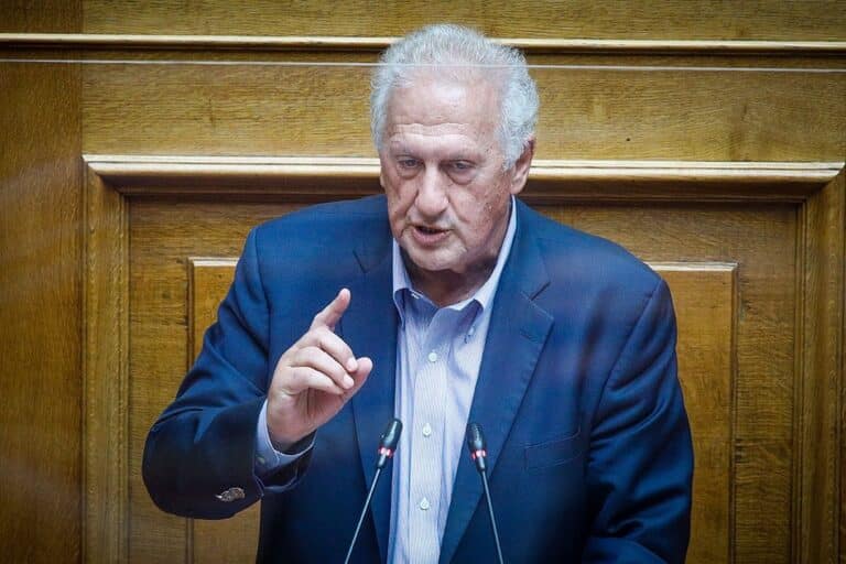 Σκανδαλίδης στο τιμόνι της διεύρυνσης: Το ΠΑΣΟΚ ανοίγει προς τα έξω, με φόντο εσωτερικές ισορροπίες