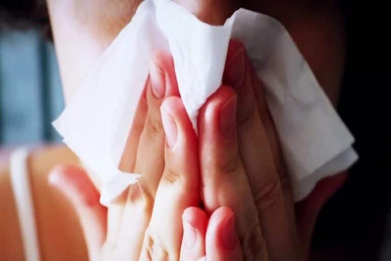 Γρίπη: Πώς να την αποφύγετε πριν χτυπήσει