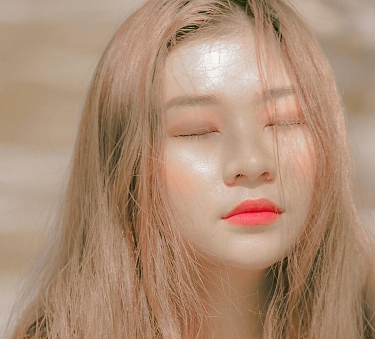 Lip Stain: Το μυστικό για φυσικά χείλη με διάρκεια όλη μέρα