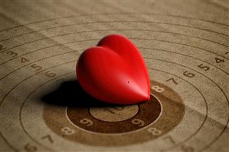 Σταμάτα να σκέφτεσαι υπερβολικά τον έρωτα: Η επιστήμη λέει να χαλαρώσεις