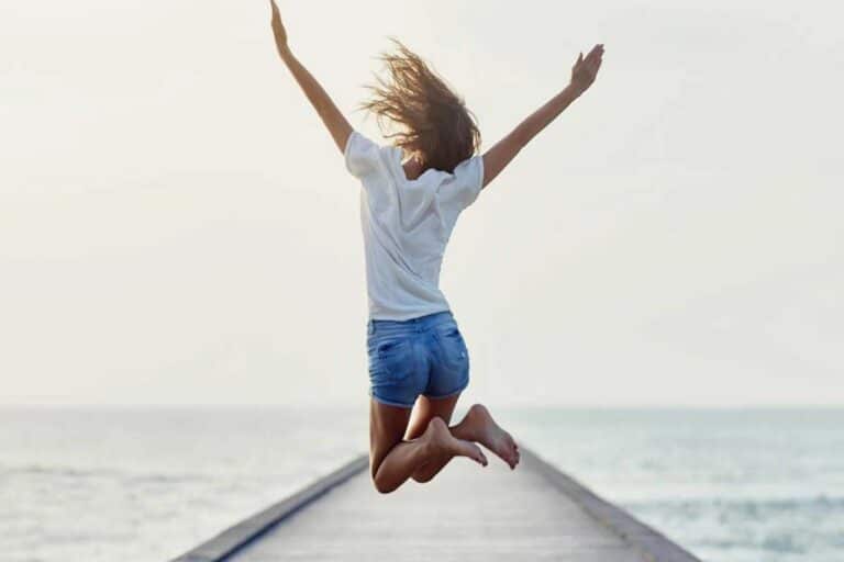 14 τρόποι για να αντιμετωπίσετε την κατακράτηση υγρών στο σώμα