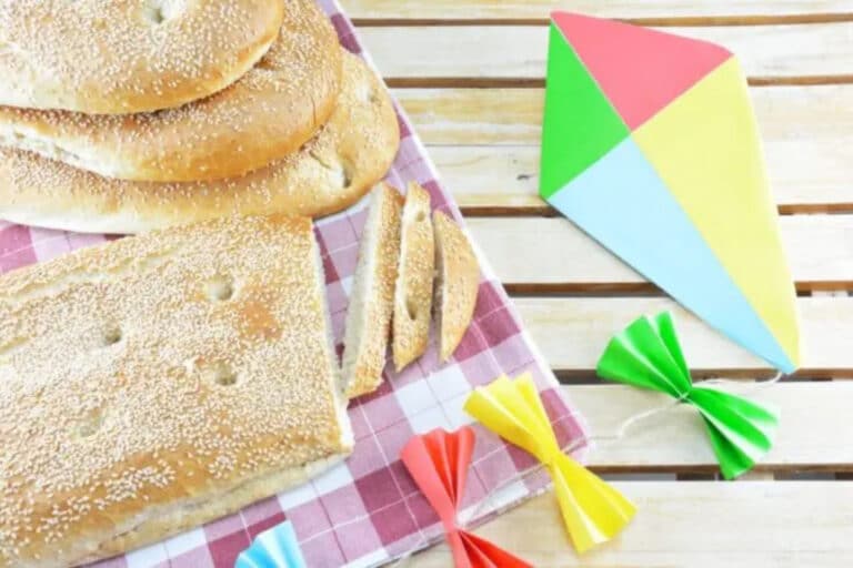 Λαγάνα Καθαρά Δευτέρα: Το μυστικό για αφράτο, παραδοσιακό ψωμί που μοσχοβολά Σαρακοστή