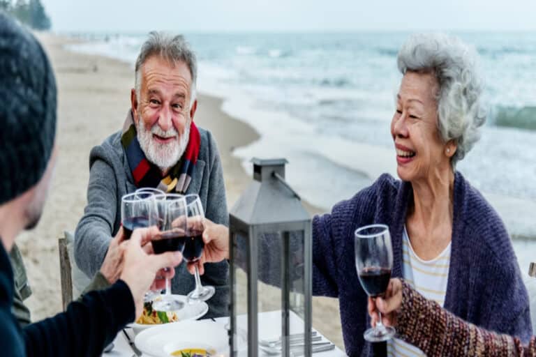 Ο κρυφός δείκτης μακροζωίας που δείχνει ότι γερνάς καλά