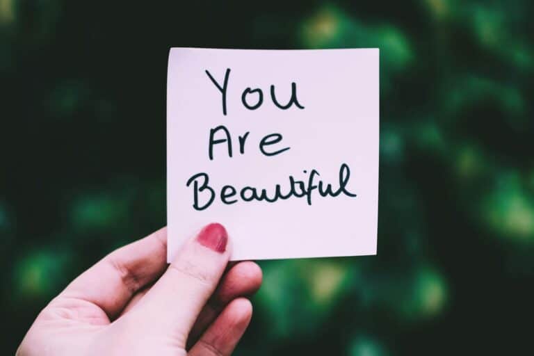 Χρειάζονται εντέλει άνδρες και γυναίκες διαφορετικά προϊόντα ομορφιάς;