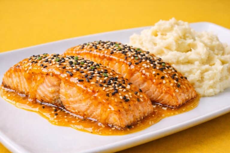 Σολομός με σάλτσα μάνγκο: Μια εξωτική συνταγή γεμάτη άρωμα και φρεσκάδα