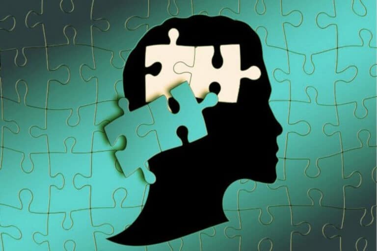 Τι είναι η υπερανάλυση του παρελθόντος;