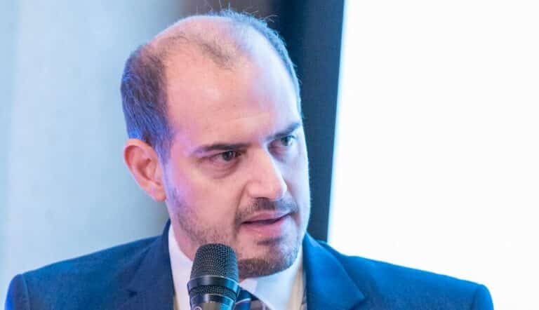 Κώτσηρας: Στόχος η αύξηση του διαθέσιμου εισοδήματος – Στήριξη με μισθούς, φόρους και καύσιμα