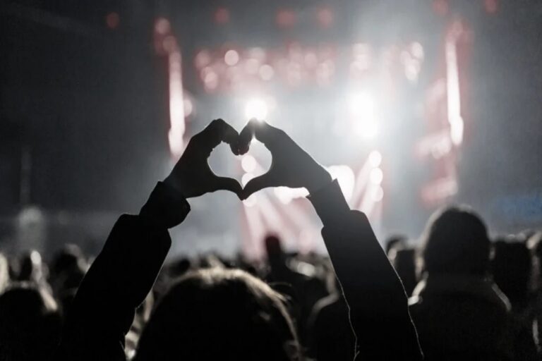 Ο ΠΟΥ τονίζει την ανάγκη άμεσης δράσης για την παιδική ακοή