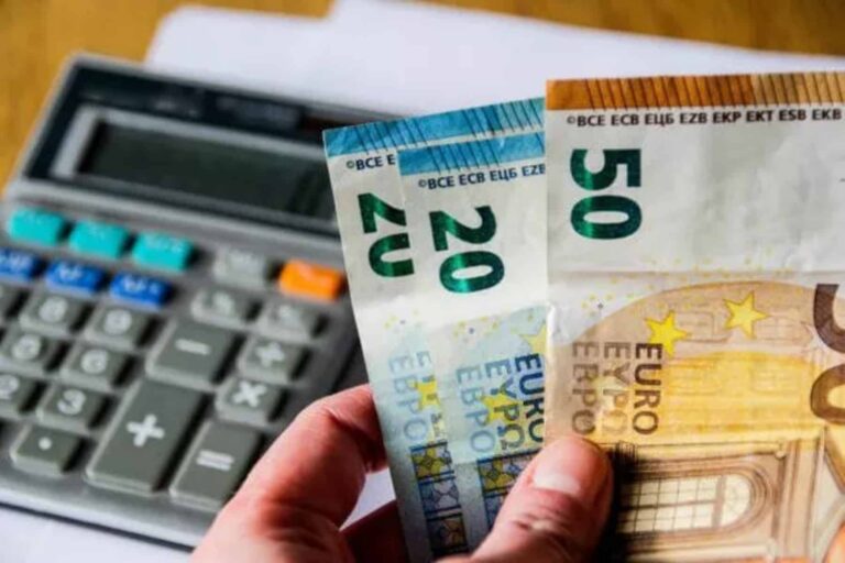 e-ΕΦΚΑ και ΔΥΠΑ έως τις 20 Μαρτίου: Ποιοι δικαιούχοι θα δουν χρήματα στους λογαριασμούς τους
