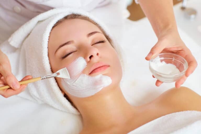 Κρέμες με οιστρογόνα: Τάση ή πραγματική λύση αντιγήρανσης;