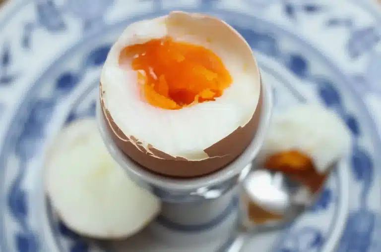 Βραστά αυγά: Πόσο καιρό διατηρούνται στο ψυγείο χωρίς να χαλάσουν