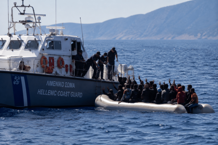 Γαύδος: Επιχείρηση διάσωσης 63 μεταναστών νότια του νησιού