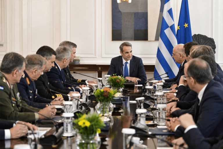 ΚΥΣΕΑ υπό τον Μητσοτάκη: Drones, κρυπτοσυσκευές και νέα εξοπλιστικά στο τραπέζι