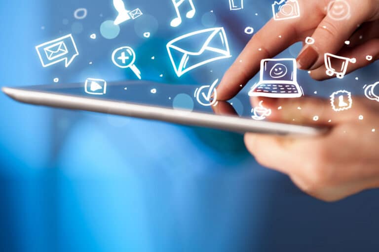 Social media: Κίνδυνοι των μέσων κοινωνικής δικτύωσης και προστασία του απορρήτου