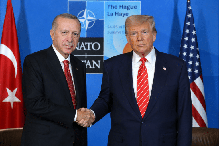 Σύνοδος ΝΑΤΟ: Στραμμένα τα βλέμματα στη συνάντηση Τραμπ – Ερντογάν