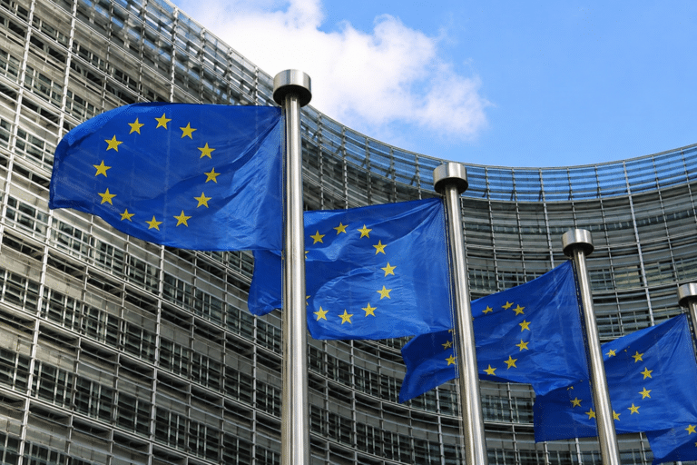 Σαρώνει η Κομισιόν τις φοροαπαλλαγές – Στο τραπέζι παρεμβάσεις σε προνόμια 229 δισ. ευρώ